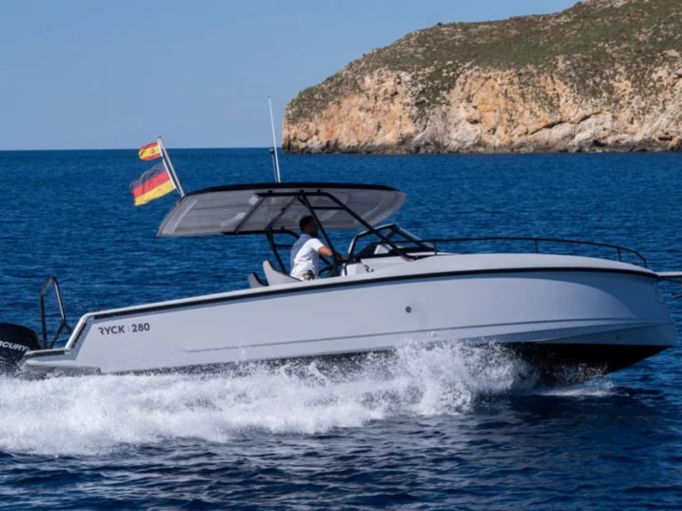 Alquiler de Parker 850 voyager en Empuriabrava