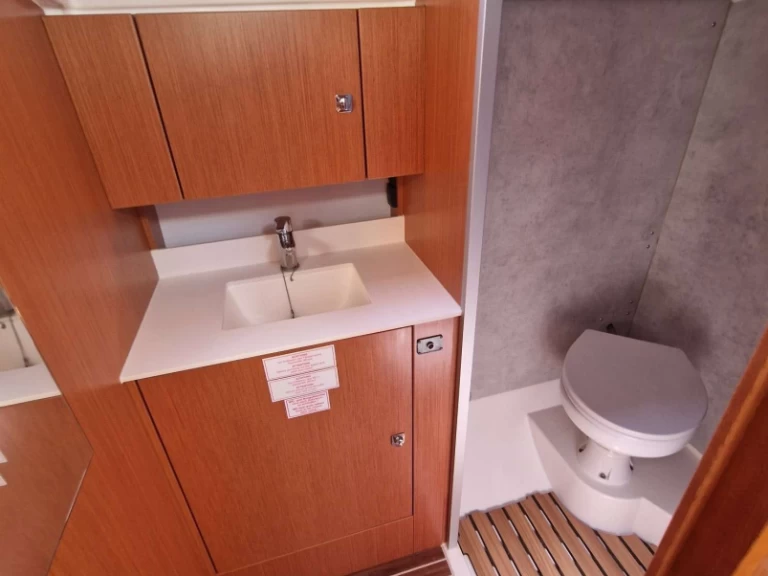 Bavaria Bavaria C42 de alquiler a Préveza