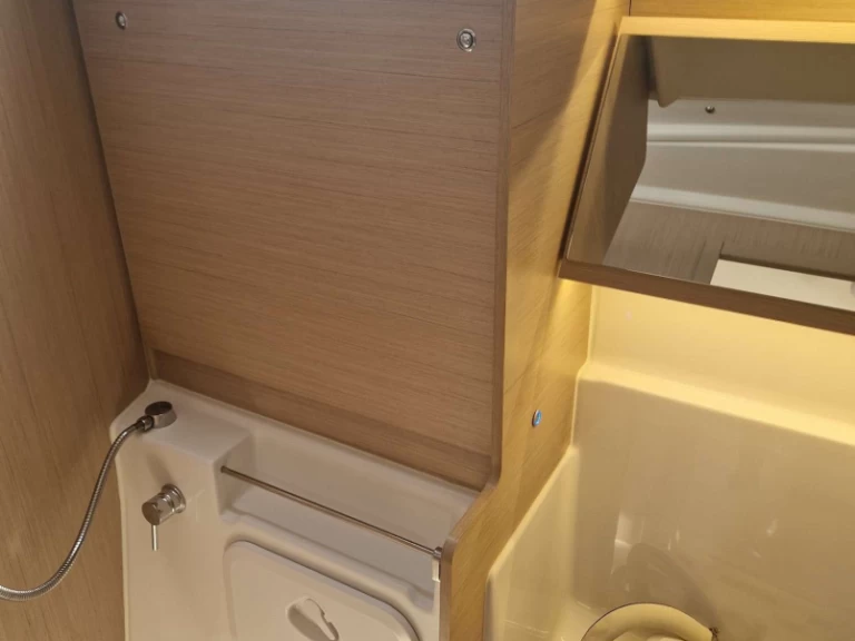 Velero para alquilar Gouviá al mejor precio