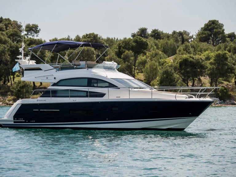 Alquiler de Fairline Fairline Squadron 42 en Šibenik