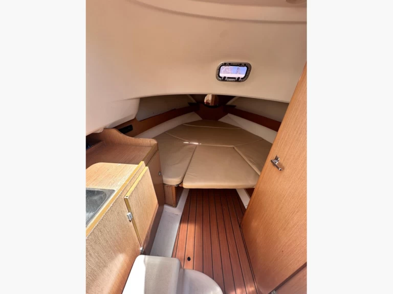 Alquiler de embarcaciones Jeanneau Cap Camarat 755 WA enPort La Napoule en Samboat