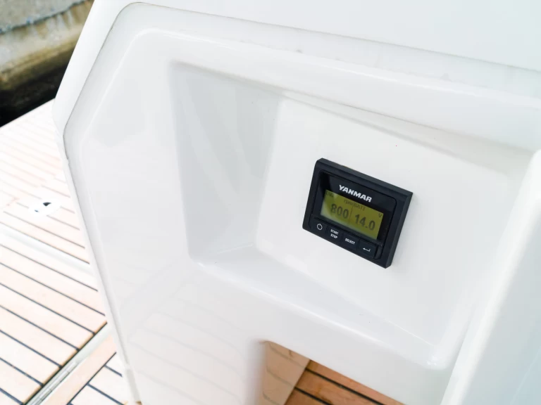 Alquiler de Velero, con o sin patrón Jeanneau Lefkáda