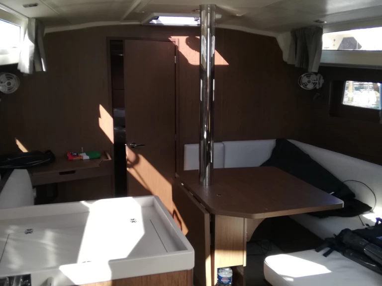 Alquiler Vibo Marina - Bénéteau Oceanis 41.1 en SamBoat