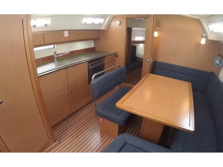 Alquiler de Velero, con o sin patrón Bavaria Lefkáda