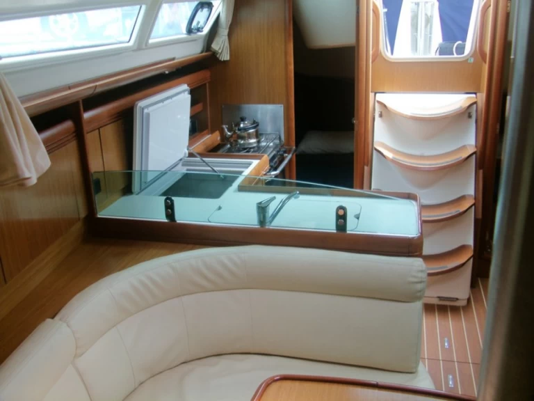 Jeanneau Sun Odyssey 36i de alquiler a Lefkáda