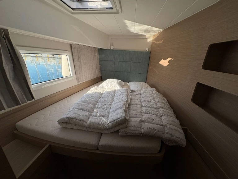 Alquiler de Catamarán, con o sin patrón Lagoon Sukošan