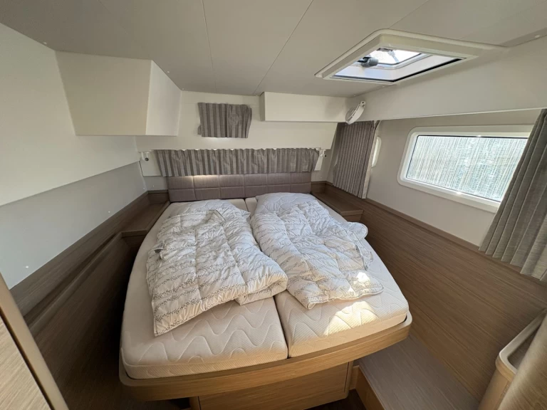 Alquiler Catamarán Lagoon con o sin  título de navegación