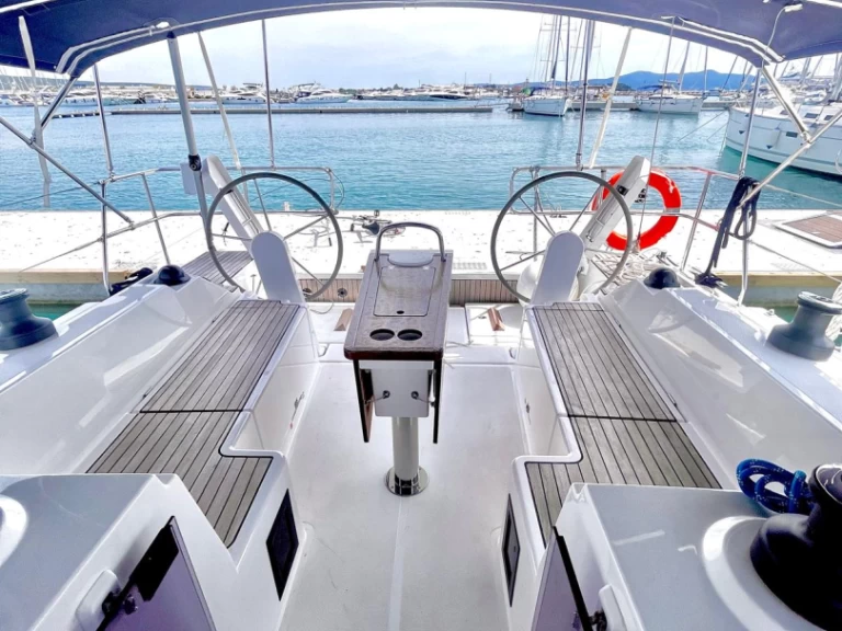 Bavaria Bavaria C 38 de alquiler a Sukošan