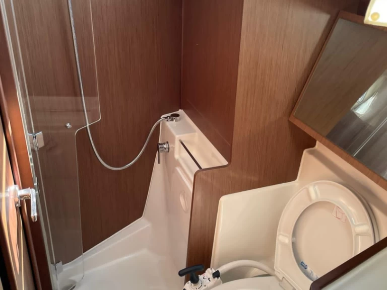 Alquiler de barcos Sukošan barato de Oceanis 41.1