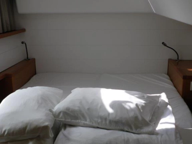 Alquiler de Catamarán, con o sin patrón Lagoon Sukošan