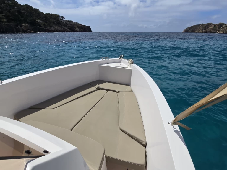 Alquiler de Cattleya X6 Open en Club Nàutic Santa Ponsa