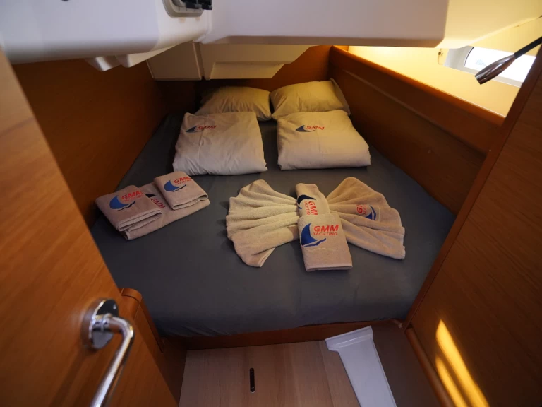 Alquiler de embarcaciones Jeanneau Sun Odyssey 389 enMarmaris en Samboat