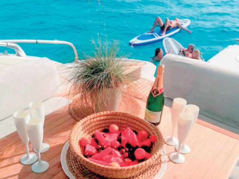 Alquiler Yate de lujo en Ibiza (Ciudad) - Fairline Targa 64