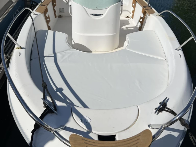 Alquiler de Sessa Marine Key Largo 19 en Aix-les-Bains