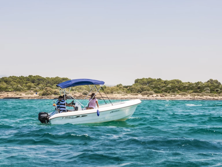 Alquiler Lancha en Portocolom - Mistral Mistral