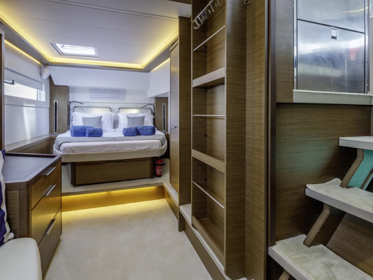 Alquiler de barcos Pórto Chéli barato de Lagoon 46