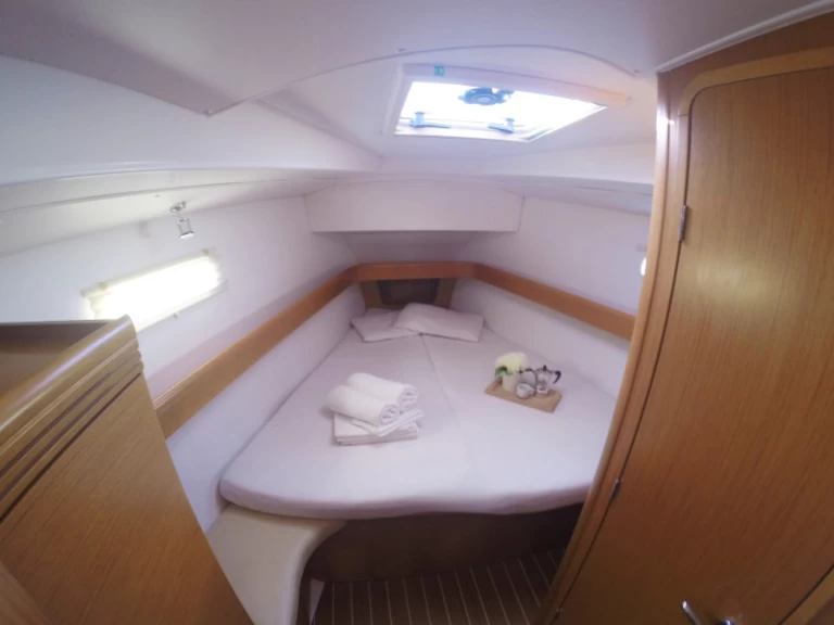 Alquiler de Jeanneau Sun Odyssey 42 DS en Lefkáda