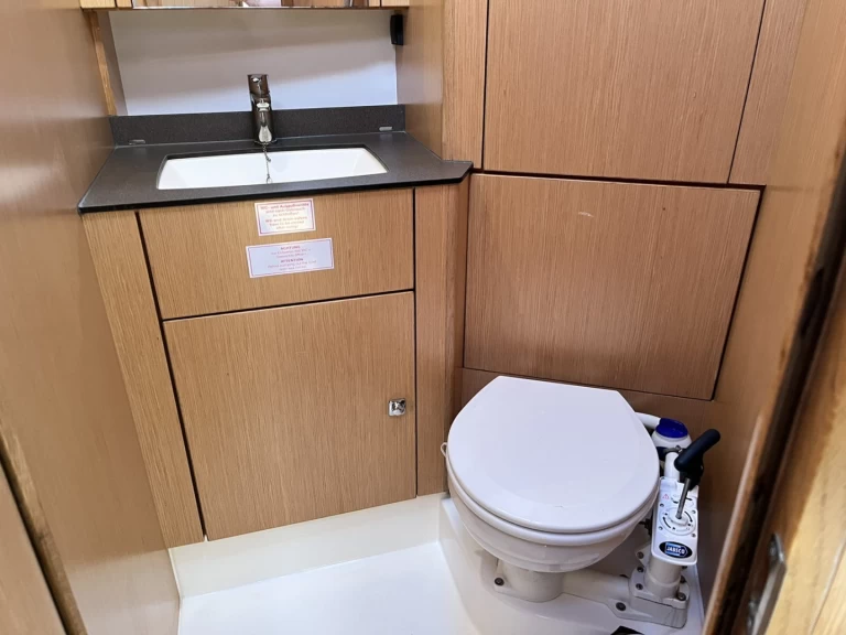 Alquiler de Bavaria Cruiser 41 en Lávrio