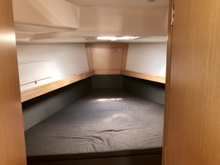 Alquiler de barcos Lávrio barato de Cruiser 41