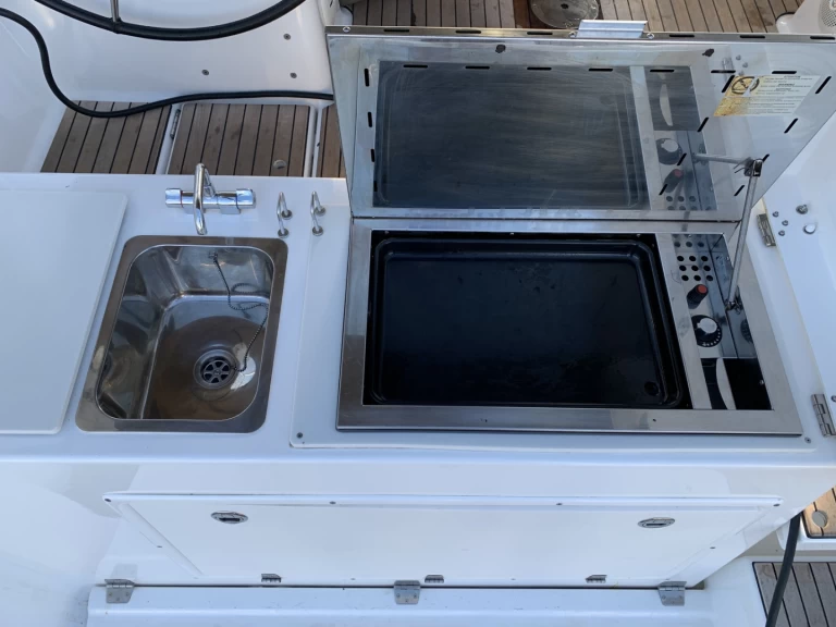 Alquiler de barcos Lávrio barato de Dufour 460 Grand Large