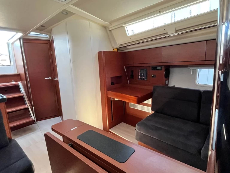 Alquiler de embarcaciones Hanse Hanse 418 enLávrio en Samboat
