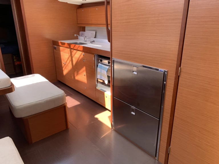 Alquiler de Velero, con o sin patrón Dufour Lávrio