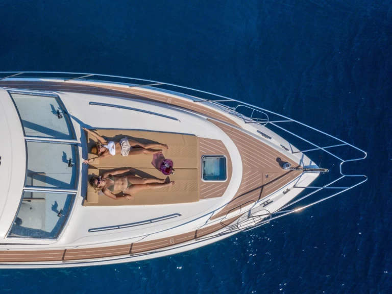 Alquiler Lancha en El Pireo - Princess Princess 47