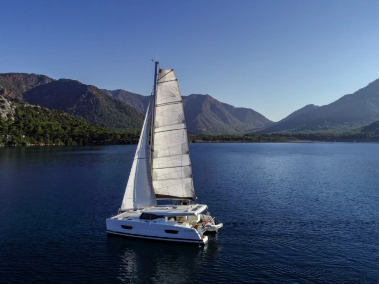 Alquiler de Catamarán, con o sin patrón Fountaine Pajot Marmaris