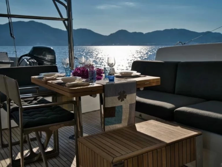 Alquiler Catamarán Lagoon con o sin  título de navegación