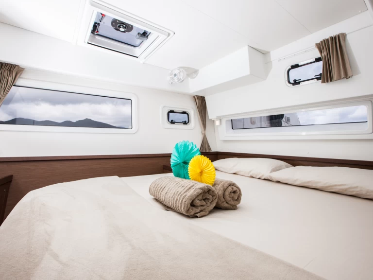 Catamarán para alquilar Capo d'Orlando al mejor precio