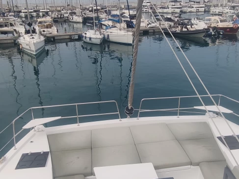 Alquiler Catamarán Bali con o sin  título de navegación