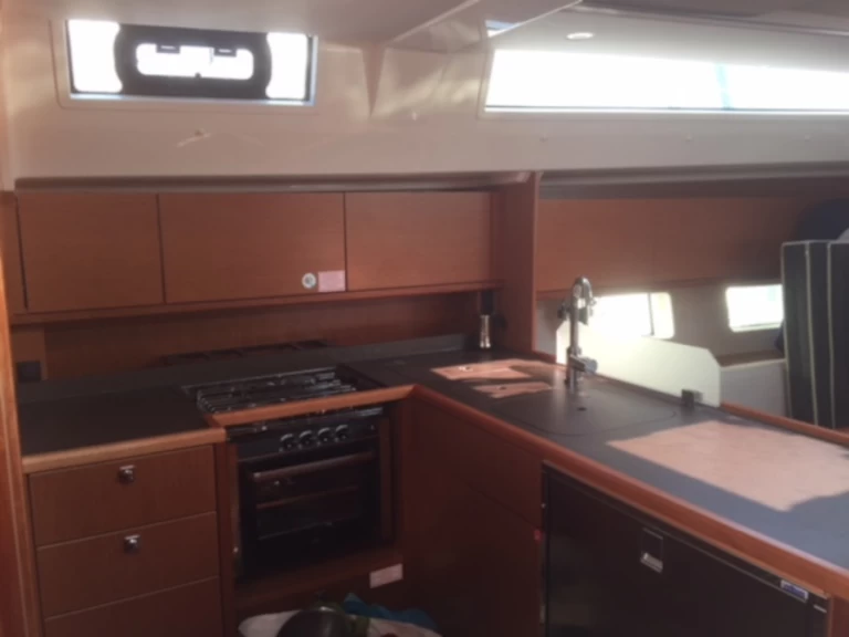 Alquiler de Velero, con o sin patrón Bavaria Salerno