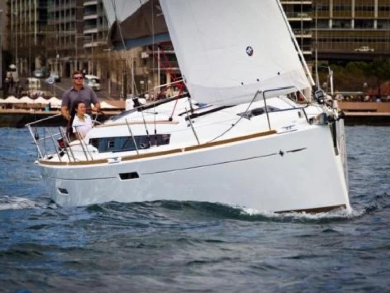 Velero para alquilar Salerno al mejor precio