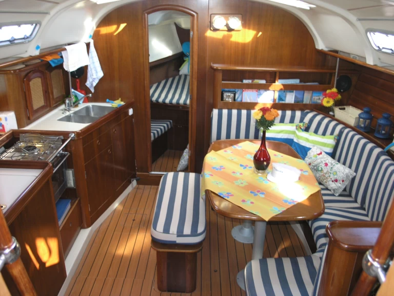 Velero para alquilar Lefkáda al mejor precio