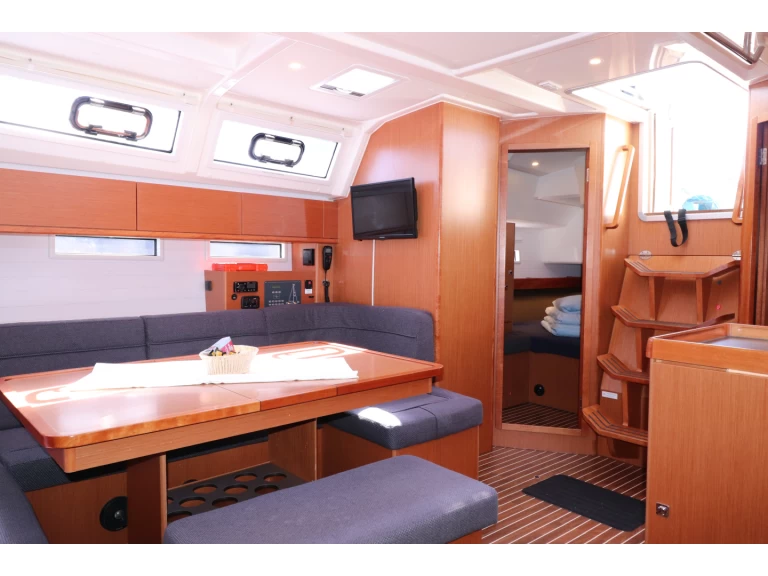 Velero para alquilar Yerseke al mejor precio