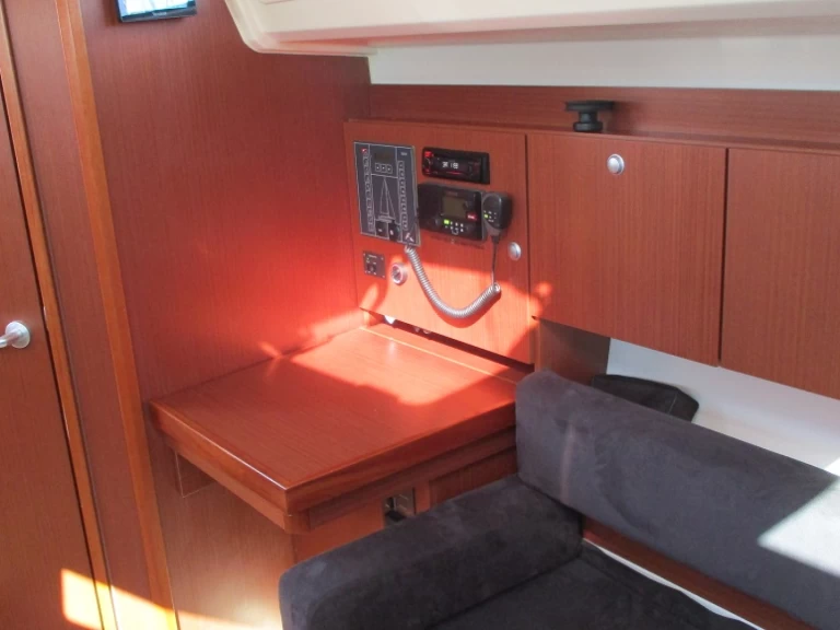 Alquiler de barcos Altefähr barato de Hanse 315