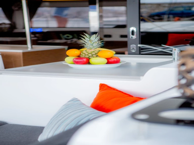 Alquiler Catamarán en Álimos - Lagoon Lagoon 46