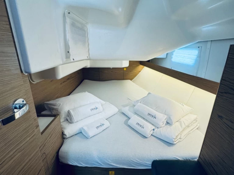 Alquiler de embarcaciones Elan Impression 40 enNovi Vinodolski en Samboat