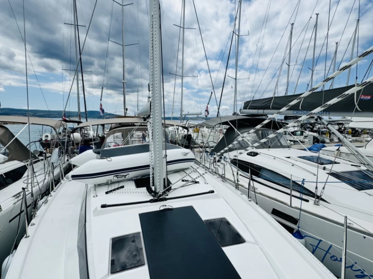 Velero para alquilar Novi Vinodolski al mejor precio