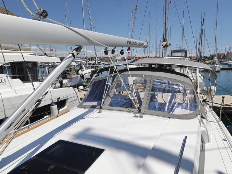 Hanse Hanse 418 de alquiler a Novi Vinodolski