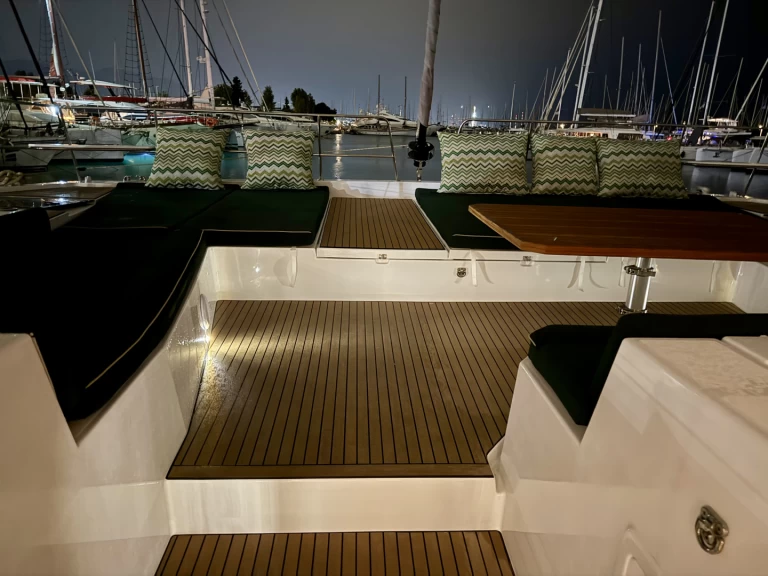 Alquiler de embarcaciones Bali Bali 5.8 enÁlimos en Samboat