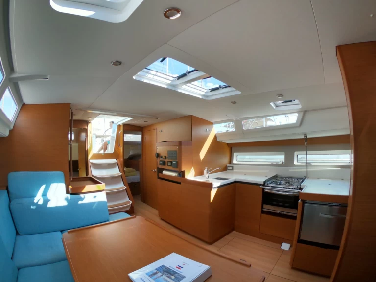 Alquiler de Jeanneau Sun Odyssey 490 en Šibenik