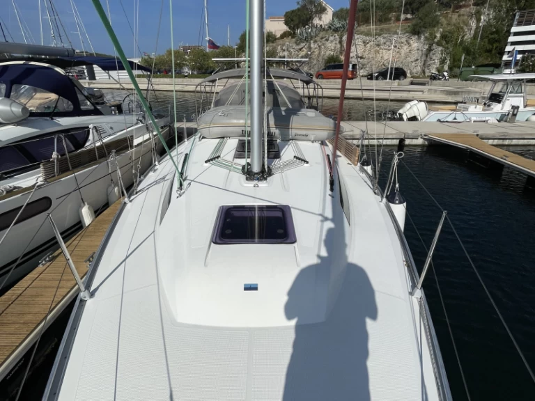 Alquiler Šibenik - Sundecker Bavaria 37 en SamBoat