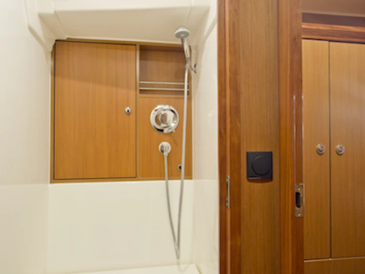 Alquiler de barcos Šibenik barato de Bavaria 45