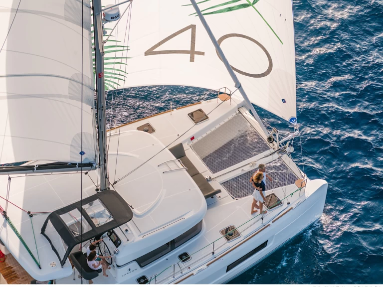 Alquiler Catamarán Lagoon con o sin  título de navegación