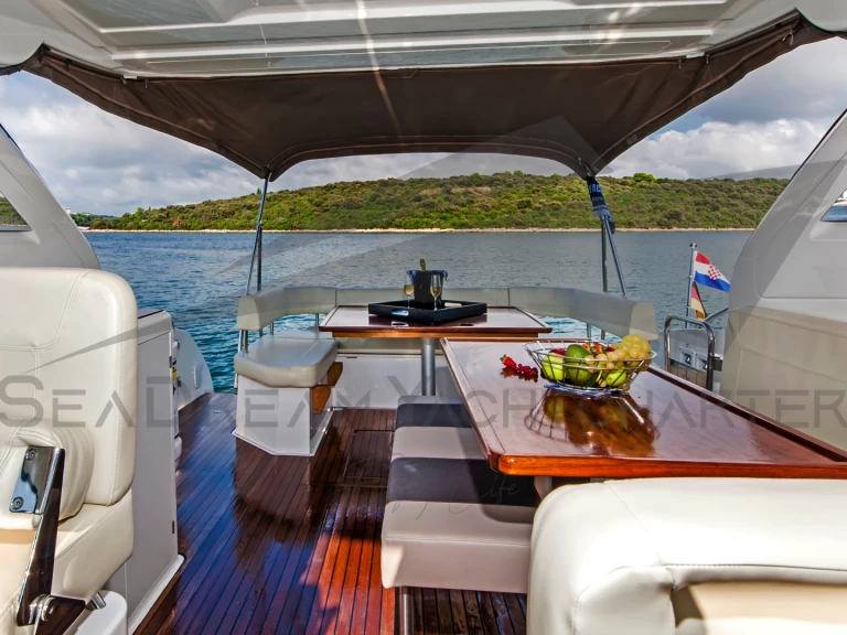 Alquiler Lancha Bavaria con o sin  título de navegación