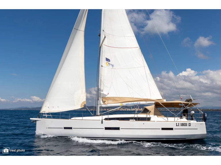 Velero para alquilar Puntone al mejor precio
