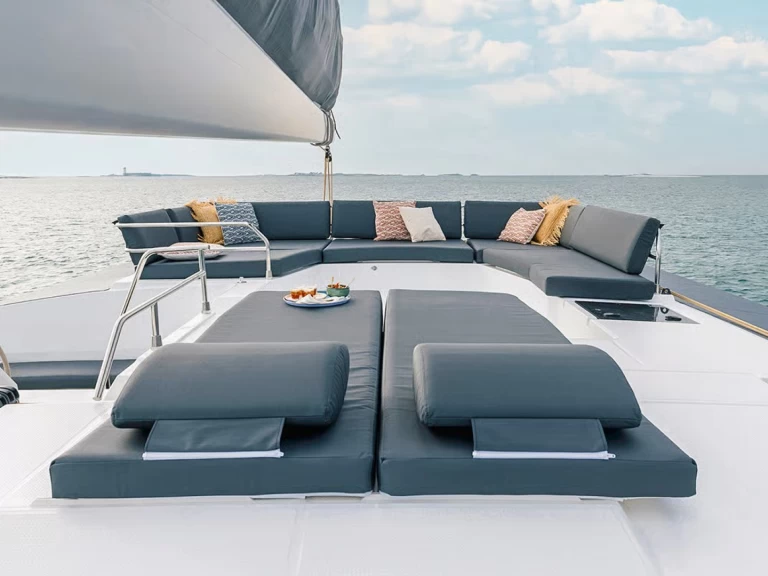 Alquiler Catamarán Fountaine Pajot con o sin  título de navegación