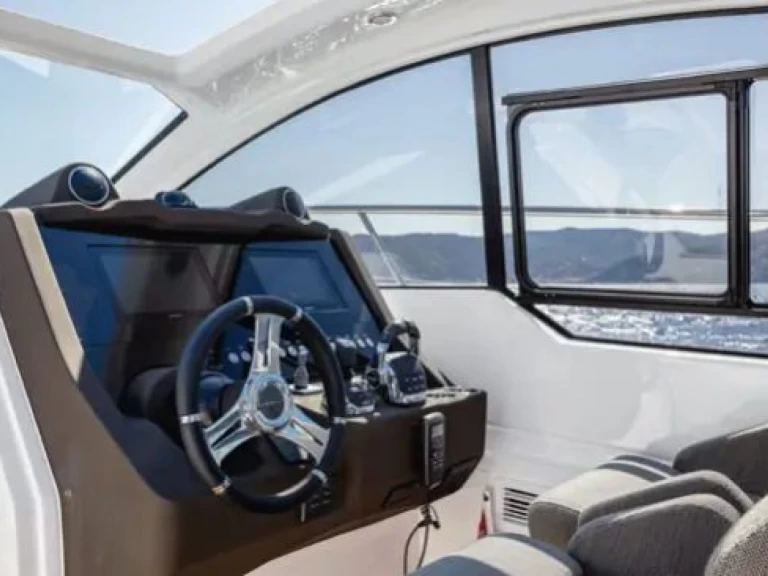 Alquiler de Azimut Azimut Atlantis 45 en Split