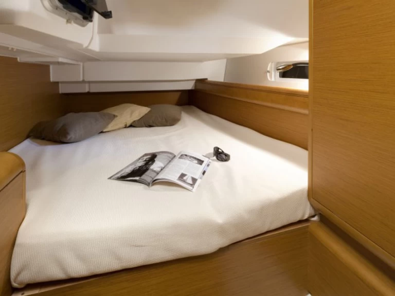 Alquiler de Velero, con o sin patrón Jeanneau Ao Po